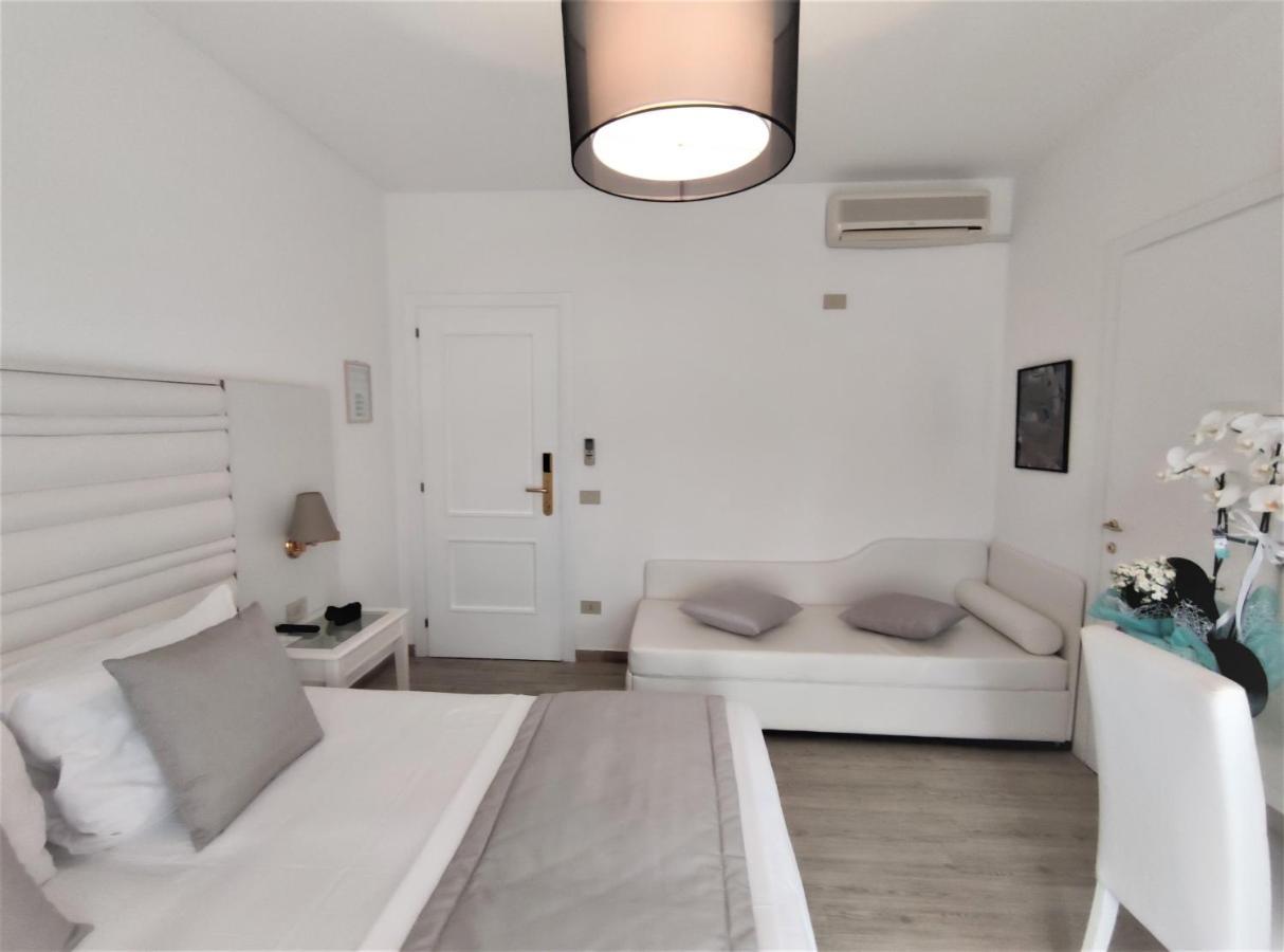 ליגננו סביאדורו Hotel Rossini 4S מראה חיצוני תמונה