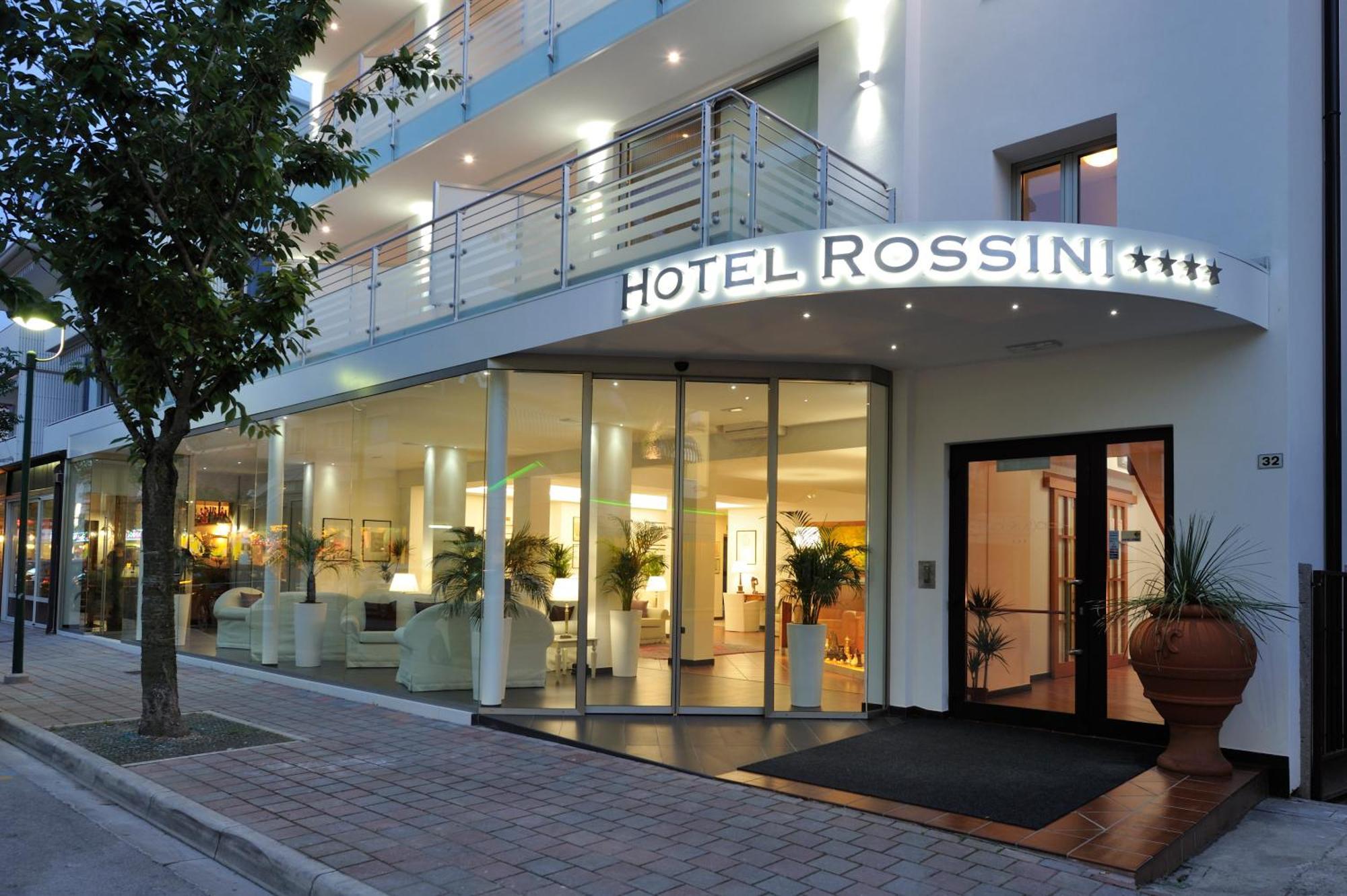 ליגננו סביאדורו Hotel Rossini 4S מראה חיצוני תמונה