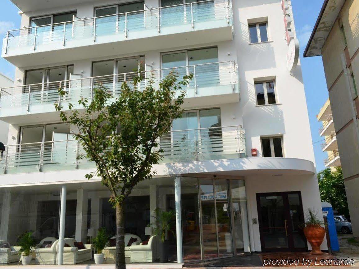 ליגננו סביאדורו Hotel Rossini 4S מראה חיצוני תמונה