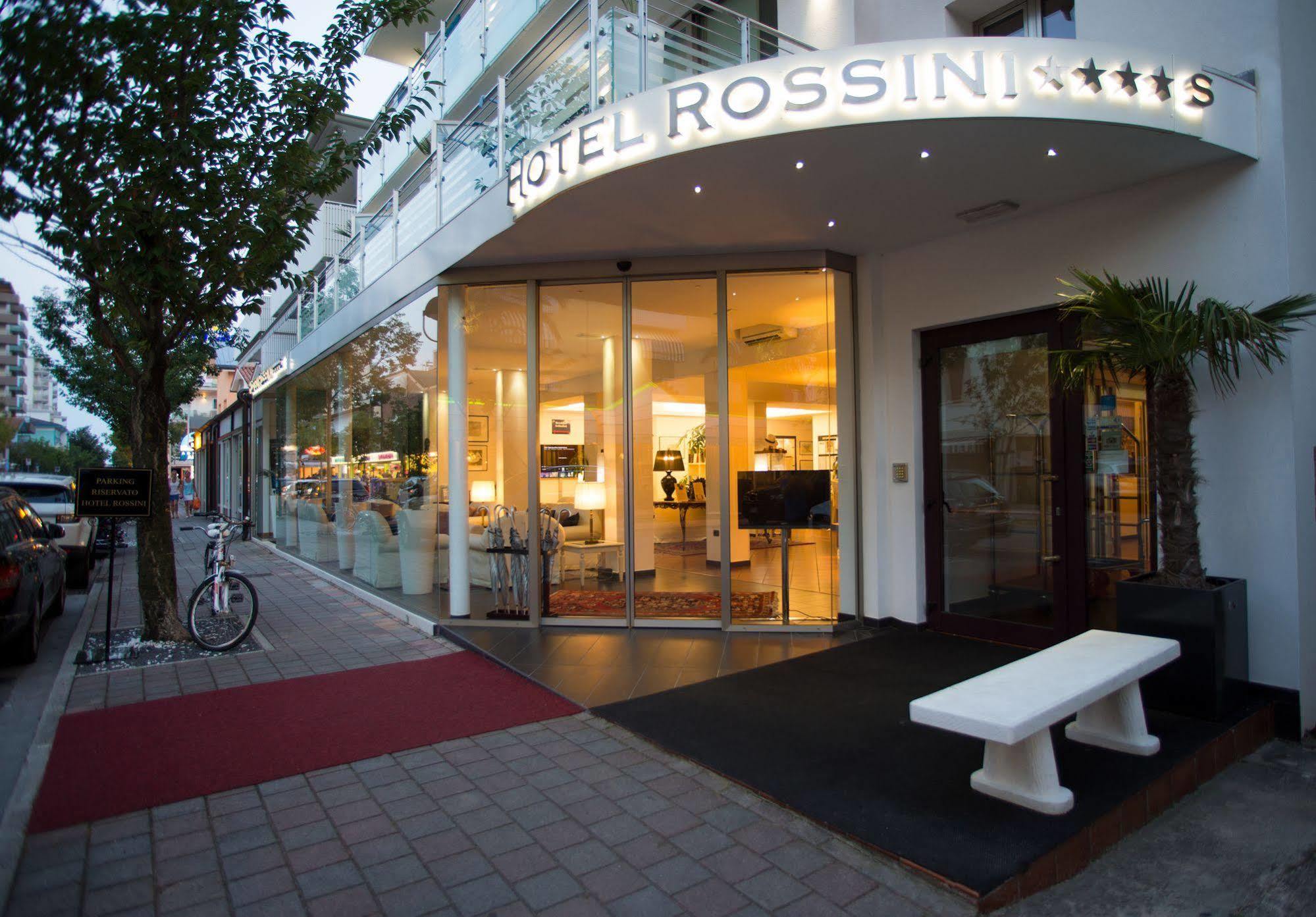 ליגננו סביאדורו Hotel Rossini 4S מראה חיצוני תמונה