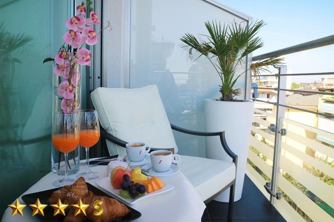 ליגננו סביאדורו Hotel Rossini 4S מראה חיצוני תמונה